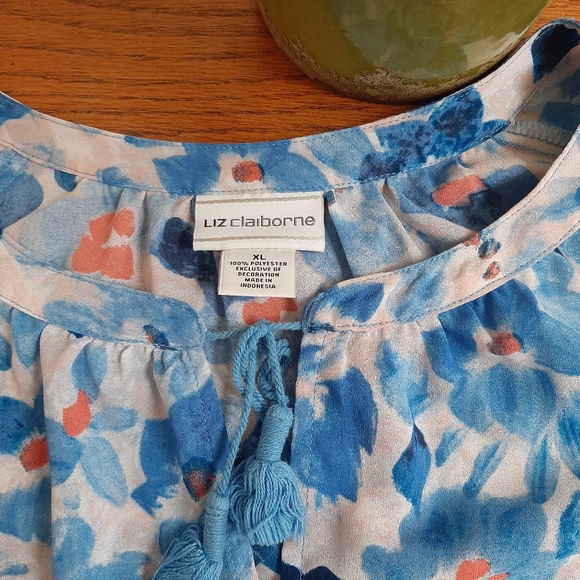 Liz Claiborne XL Sheer Top - Picture 2 of 6